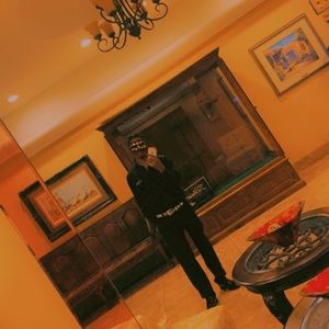 Meet your Posher, Tony